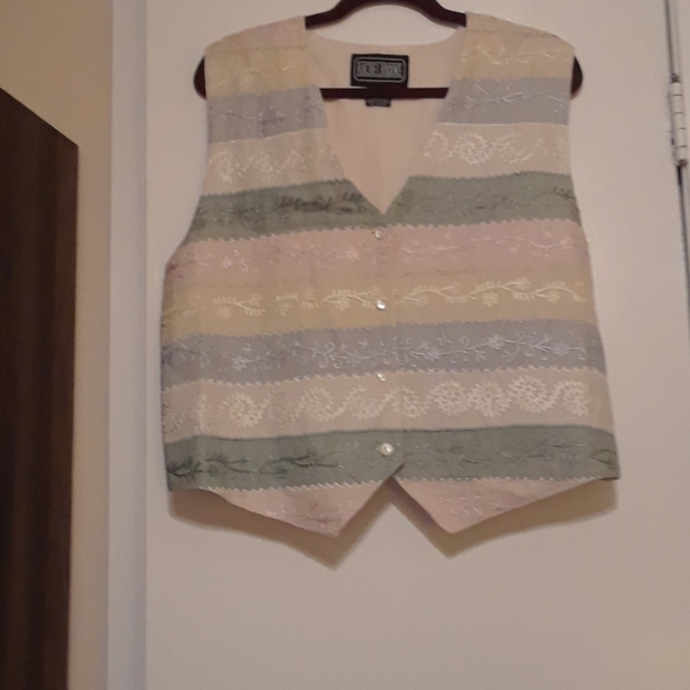 Rachel Brooke embroidered front vest